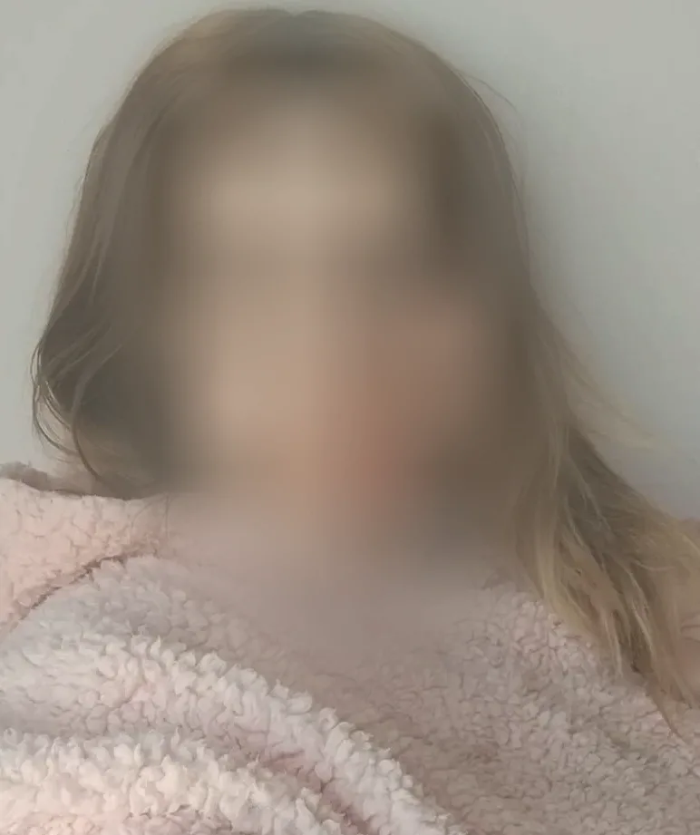 Nisa, 28