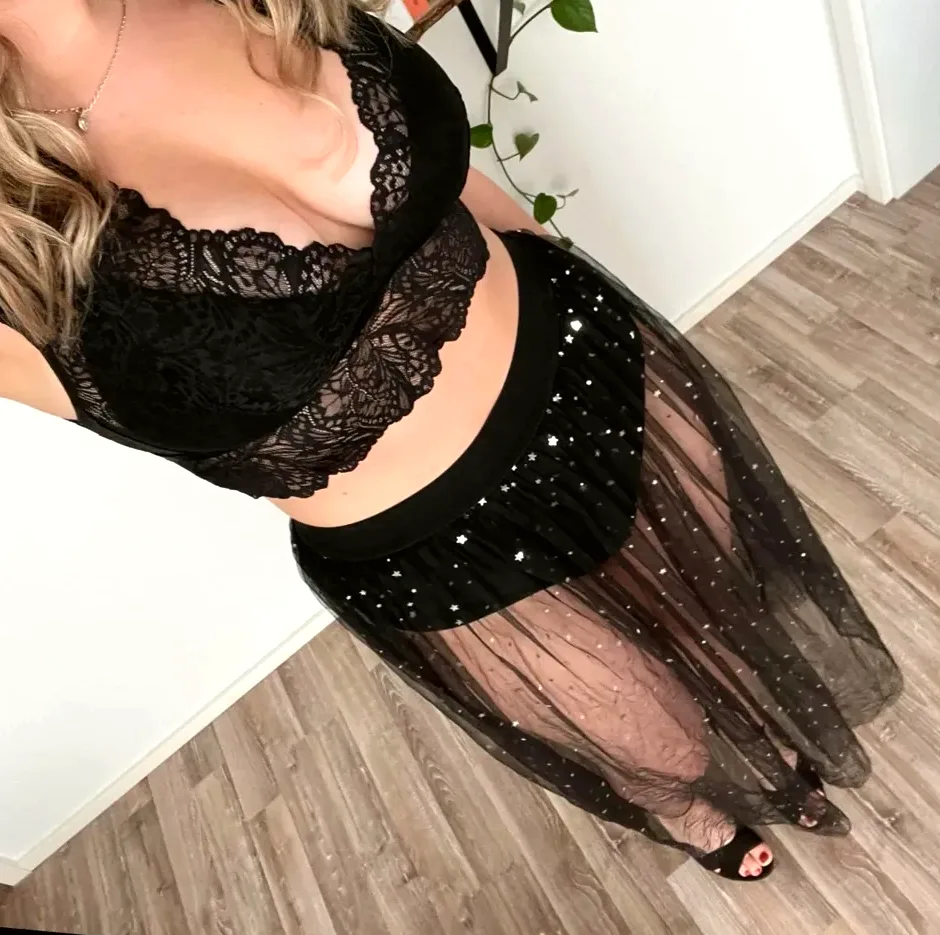 Stefanie, 18