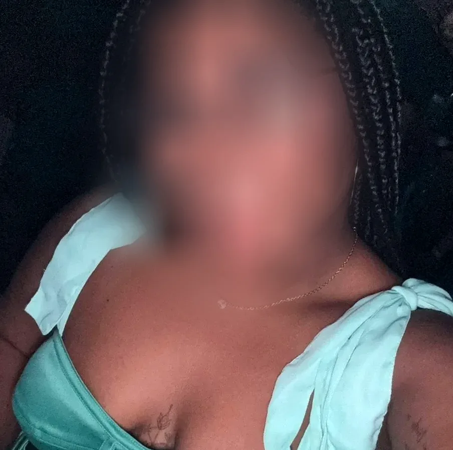 Stefanie, 29